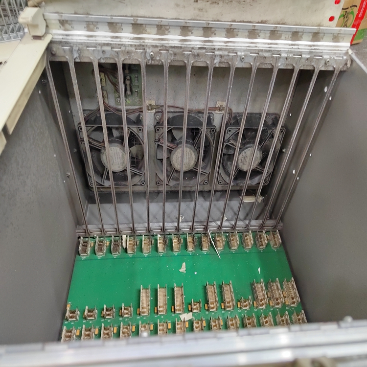 3BSE014227R1应用PLC系统电源控制器模块RF533